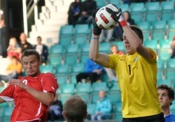 Marko Meerits tegi mitmeid hiilgavaid tõrjeid. Foto: Märt Vassiljev