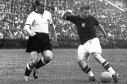 Ferenc Puskas (paremal) oli legendaarse Ungari koondise kuulsaim liige. Foto: IFFHS