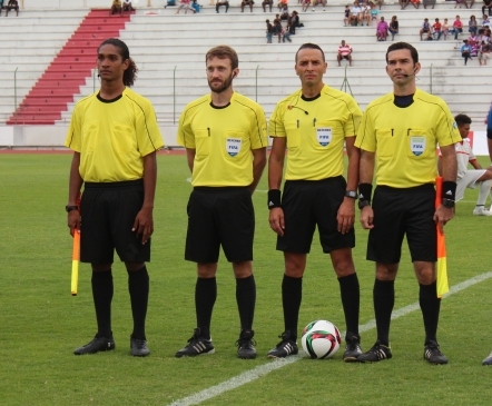 Vanuatu abikohtunikud jäid lennukist maha, pole kindel, kas FIFA arvestab mängu tulemust