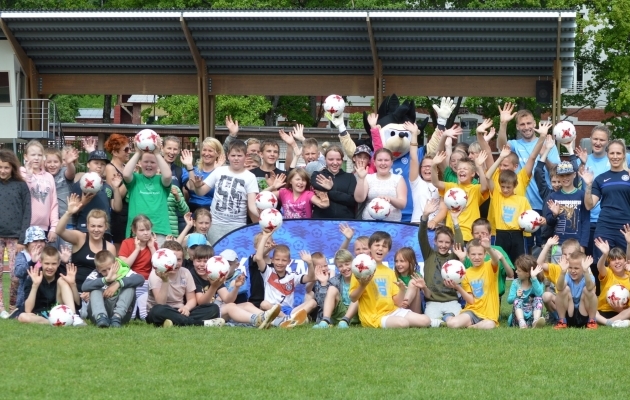Viljandis peeti erivajadustega laste jalgpallifestivali