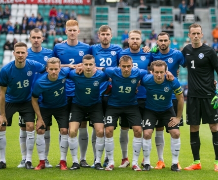 Koondise nimekiri: Kostja, Teniste, Käit sees
