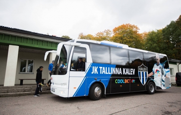 Tallinna Kalev sai omale enda värvides bussi
