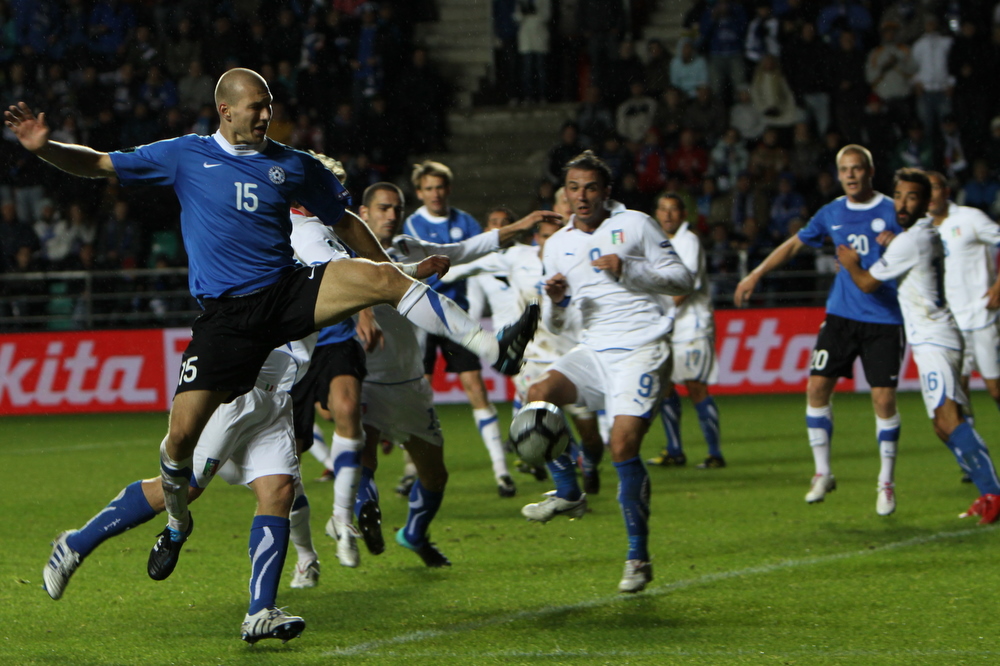  Benvenuti, Azzurri!  Kadrioru prožektoritest Reimi pommlöögi ja Zenjovi ehmatuseni: Itaalia tuleb jälle Tallinnasse  (retrovideod!) 