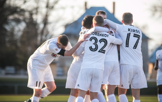 Õnnelikud põrked viisid Kalju võidule