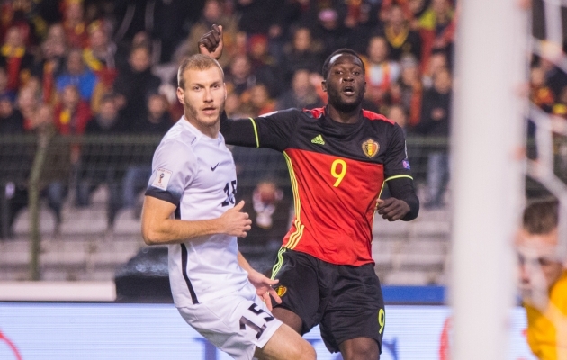 Ragnar Klavan ja Romelu Lukaku - kas täna taas vastamisi? Klavan sooviks Lukakule kindlasti koha kätte näidata. Foto: Brit Maria Tael