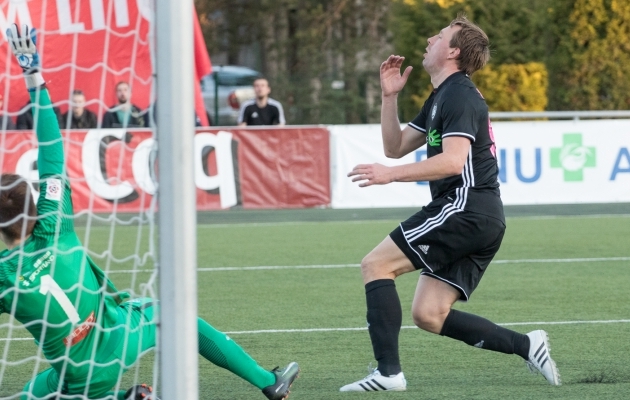 Tarmo Neemelo on 10 m&auml;nguga teeninud veidi enam kui 200 m&auml;nguminutit, millega on l&ouml;&ouml;nud 2 v&auml;ravat. Kas KTM Reginald aitab Neemelo p&otilde;hikoosseisu? Foto: Oliver Tsupsman