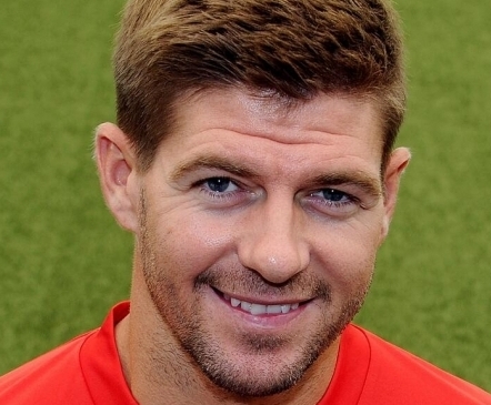Haruldus! Klavan jookseb kolmapäeval platsile koos Steven Gerrardiga?