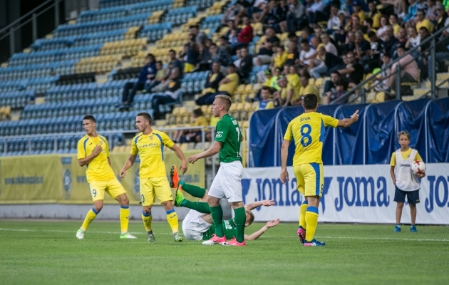 Piltuudis: Flora tänaõhtune vastane on A. Le Coq Arena riietusruumi enda värvidesse kaunistanud