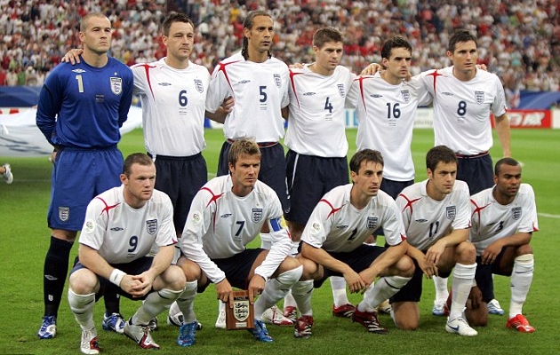 John Terry (6), Rio Ferdinand (5), Steven Gerrard (4), Frank Lampard (8), Ashley Cole (3), Gary Neville (2), David Beckham (7) ... Aasta oli 2006. Foto: englandmemories.com