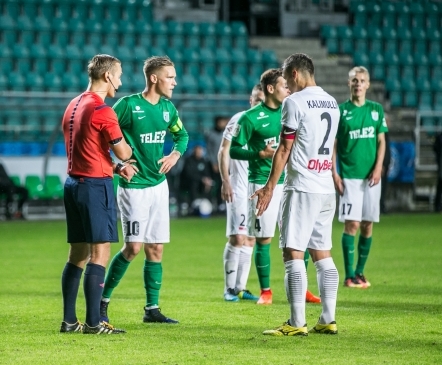 Flora tegi sammu tiitlile lähemale
