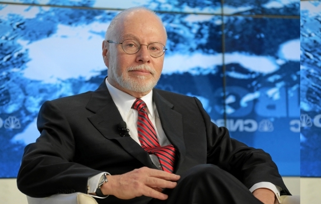 Paul Singer. Kui ajakirjanik temalt k&uuml;sis, kas pidev kohtus kemplemine on tema idee l&otilde;bust, vastas Singer: "L&otilde;bus? Suusatamine on l&otilde;bus. See on t&ouml;&ouml;."  Foto: bluntforcetruth.com