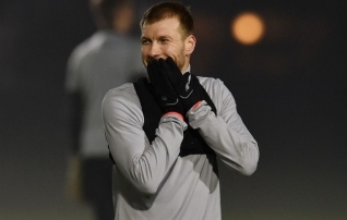 Klavan, Lovren ja Salah jätsid haiguse tõttu trenne vahele