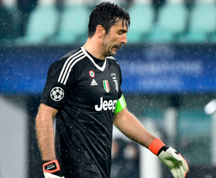 DRAAMA: Buffon lõpetas punasega, Ronaldo üleminutite penalti viis Reali poolfinaali