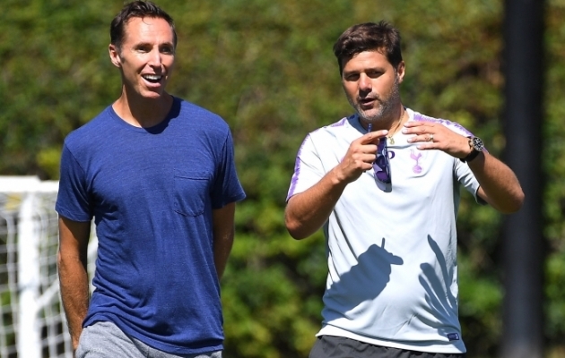 Steve Nash ja Tottenham Hotspuri peatreener Mauricio Pochettino. Foto: tottenhamhotspur.com