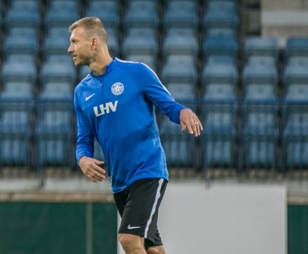 Reim nimetas 23-liikmelise nimekirja eelseisvateks kohtumisteks