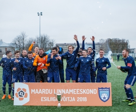 VAATA JÄRELE JA GALERII: Maardu lõpetas eduka hooaja suure võiduga  (Elva läheb üleminekumängudele) 