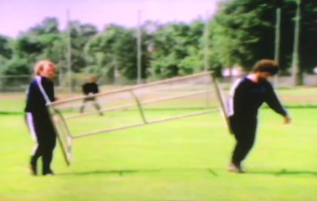 Hoeness ja Breitner v&auml;ravat tassimas. Foto: kuvat&otilde;mmis