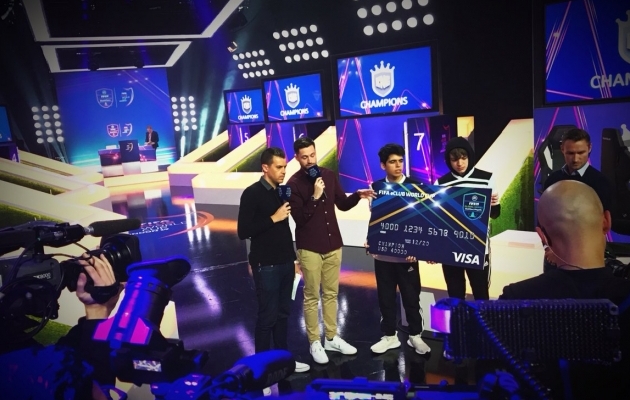 KiNG eSports, koosseisus Nicolas 'KiNG nicolas99fc' Villalba ja Donovan 'KiNG Tekkz' Hunt. Jalgpalli maailmameistrid. Foto: FIFA e-MM-i Twitter