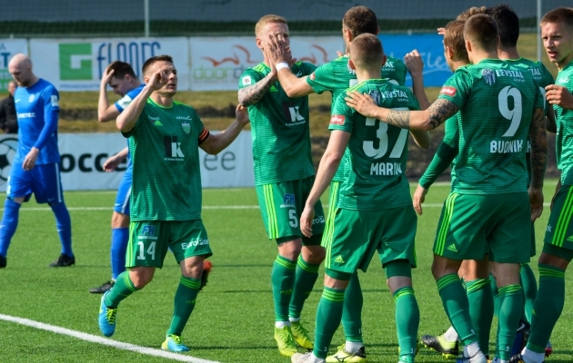 Videod ja galeriid: Premium liiga 5. voor suurüllatusi ei toonud