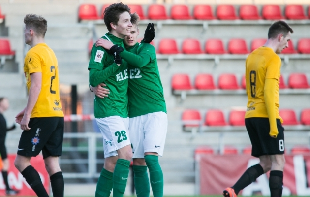 Väravad: paremal äärel lustinud Flora U21 tagus Tarvale kaheksa