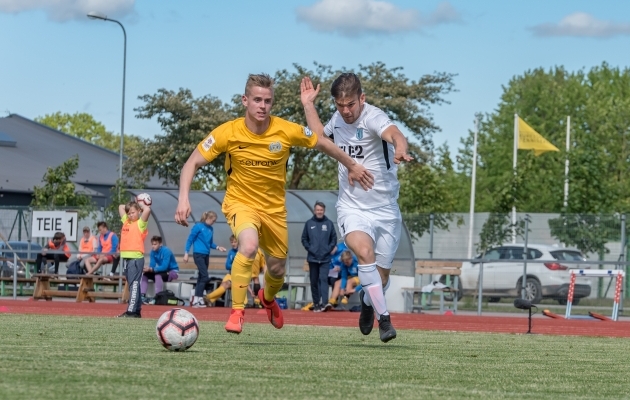 Premium liigas m&auml;ngis Alari Saar (vasakul) viimati 2019. aastal. Foto: Allan Mehik