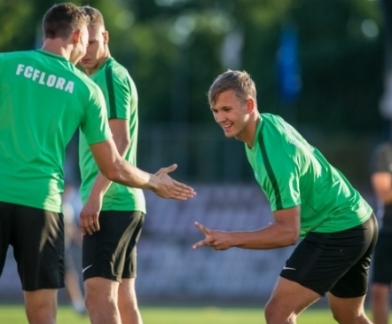 Eintrachti ootel: Flora noolib ajaloo teist edasipääsu