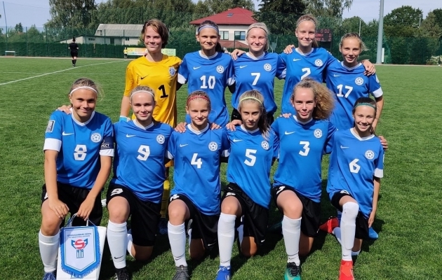 Eesti neidude U15 koondis möödunud aastal Balti turniiril. Foto: jalgpall.ee