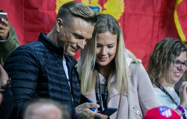 Eesti - Hollandi eel esineb fännialal Tanel Padar
