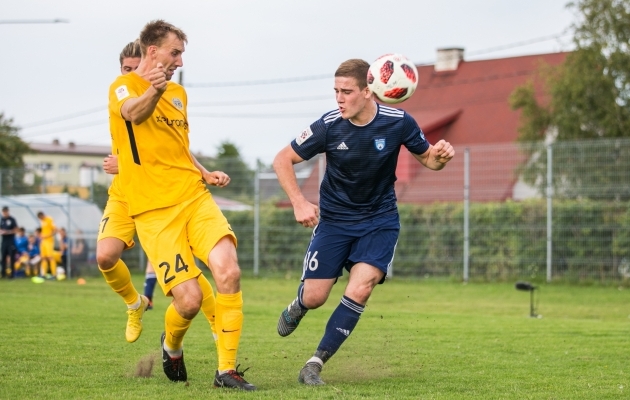 VAATA JÄRELE: Täpne penalti andis Kuressaarele tähtsa võidu Maardu üle