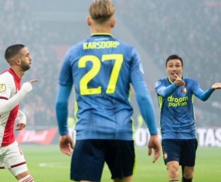 Eredivisie suur pühapäev kujunes gigantide omavaheliseks näopeksuks