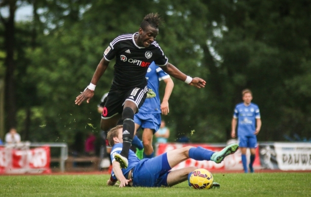 Allan Kimbaloula suured lootused ei t&auml;itunud. Foto: Soccernet.ee