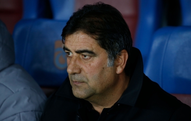 &Uuml;nal Karaman j&auml;&auml;b ootama uusi t&ouml;&ouml;pakkumisi. Foto: Trabzonspori Twitter