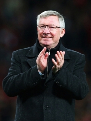 Manchester Unitedi kauaaegne peatreener Sir Alex Ferguson l&auml;ks erru 2013. aastal, kui oli juhtinud klubi 20. Inglismaa meistritiitlini. Seej&auml;rel pole Man United k&otilde;rgesse m&auml;ngu sekkunud. Foto: Manchester United