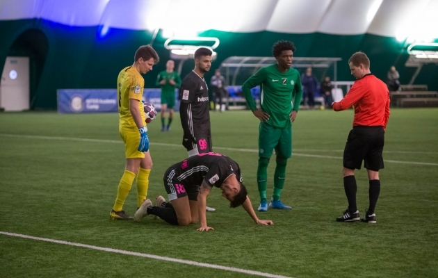 Odilavio (number 99) peab v&auml;ravaid l&ouml;&ouml;ma hakkama. Foto: Andrei Smetana