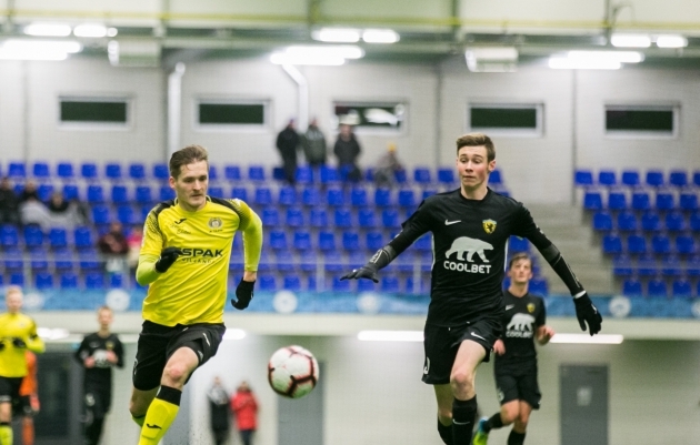 VIDEO | Pärnus tõmmati väravatähistuseks sokist mask välja; tabamusele eelnes akrobaatiline sööt