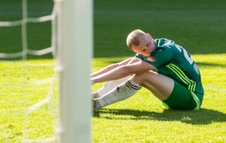 Pikk ette (ja ise järele) | Levadiale jäi tõesti penalti andmata, kuid nädal varem läks täpselt vastupidi