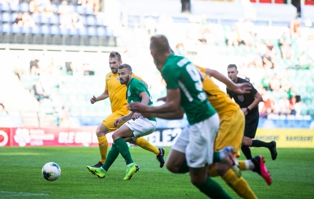 VAATA JÄRELE: Suurepärases hoos Flora võttis kohustusliku ja pingevaba võidu Kuressaare üle