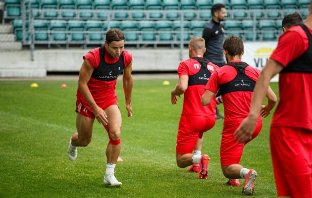 Galerii: Flora eurovastane Suduva tegi Lillekülas mängueelse trenni