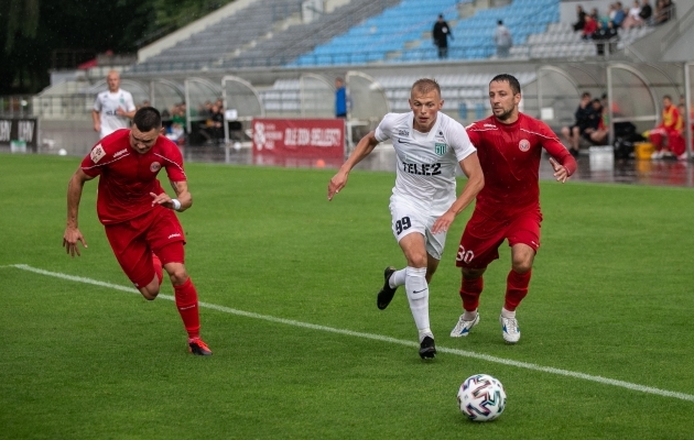 VAATA JÄRELE: Flora sai koduväljakul Legioni üle napi võidu