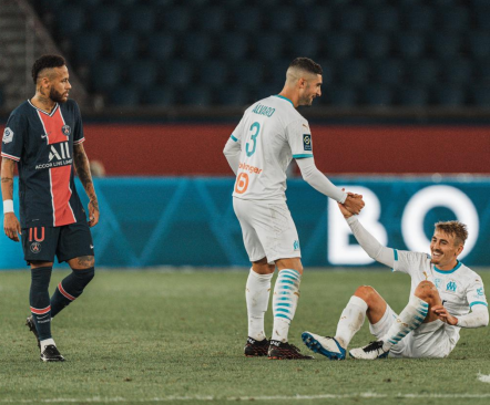 Kahest null! Neymar ja veel neli meest nägid lõpuhetkedel punast, PSG kaotas taas
