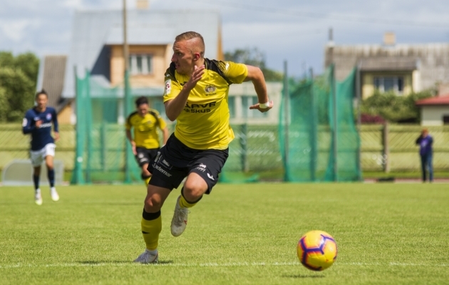 VAATA JÄRELE: Tulevik alistas kaardisajus Transi