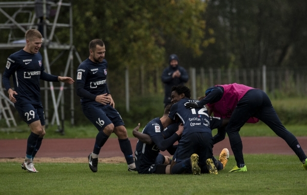 Tipphetked: Flora ja Paide said napi võidu, Levadia ja Kalju punase kaardi