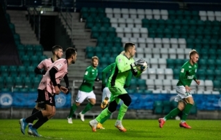 Pikk ette (ja ise järele) | Kalju näitab toibumise märke, aga kas sellest piisab?