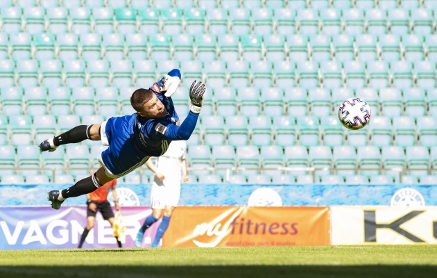 Artur Kotenko naasis suurde jalgpalli ja mängis Levadias oma koha igati eeskujulikult välja. Foto: Liisi Troska