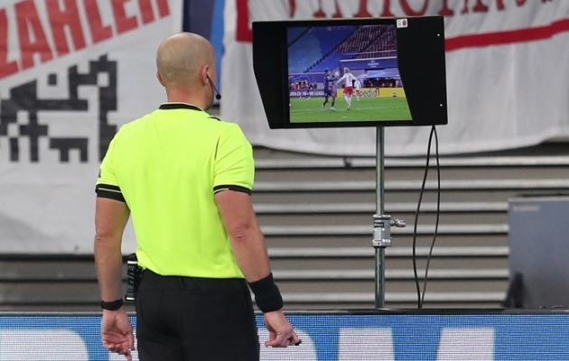 VAR-i 