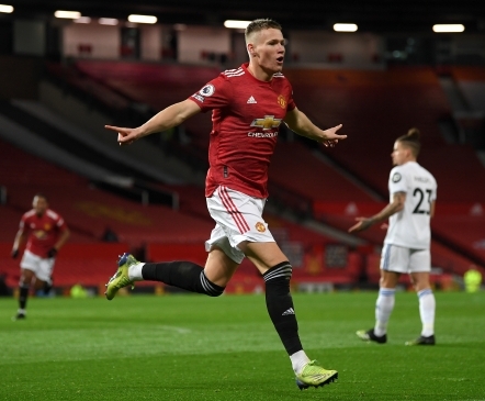 16 aastat oodatud derbi ei vedanud alt. United 6, Leeds 2  (West Brom kaotas Allardyce'i debüütmängu) 