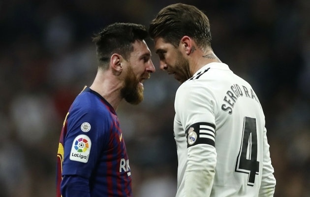 FC Barcelona kapten Lionel Messi (vasakul) ja tema Madridi Reali kolleeg Sergio Ramos. Foto: Scanpix / Manu Fernandez / AP