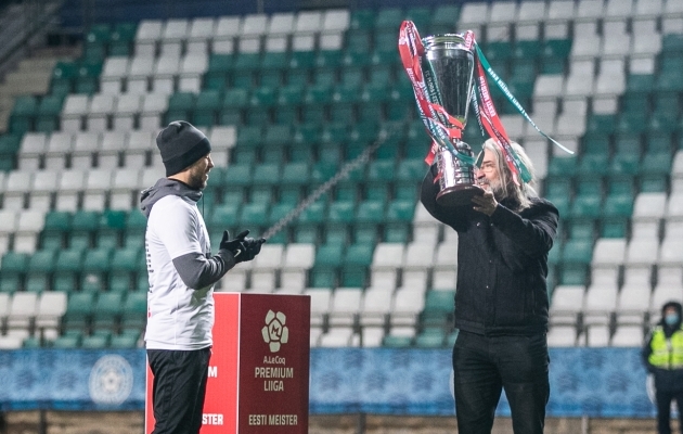 City ostis FA Cupi karika endale?!!