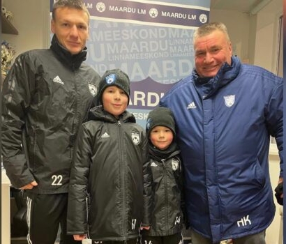 Kolm p&otilde;lvkonda Kruglove. Foto: Maardu Linnameeskonna kodulehek&uuml;lg