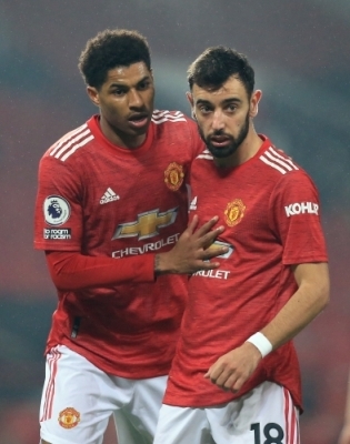 Manchester Unitedi edurivi liikmed Marcus Rashford (vasakul) ja Bruno Fernandes. Foto: Scanpix / Lindsay Parnaby / PA